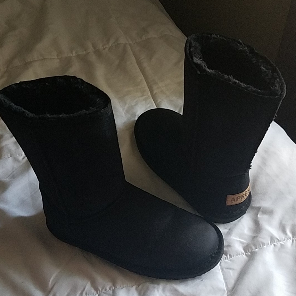 Lamo boots